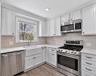 26 Montross Street - Photo Thumbnail 16