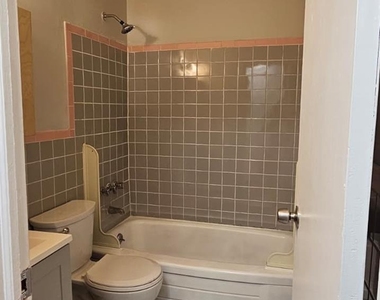 26016 Hillside Avenue - Photo Thumbnail 3