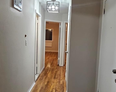 26016 Hillside Avenue - Photo Thumbnail 6