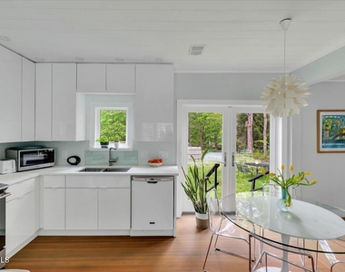 116 Catherine Street - Photo Thumbnail 13