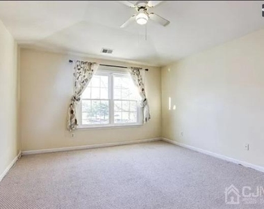1335 Waterford Drive - Photo Thumbnail 18