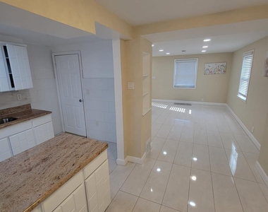 333 Brinton Avenue - Photo Thumbnail 5