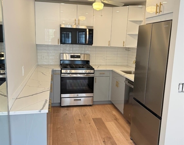1511 Pebble Place - Photo Thumbnail 2