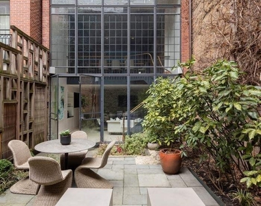 164 E 70th Street - Photo Thumbnail 16