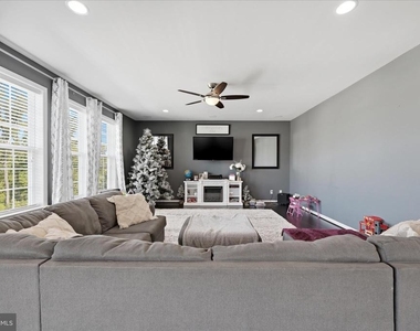 31 Orchid Lane - Photo Thumbnail 17