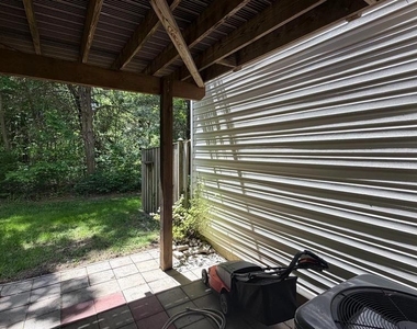 13643 Saint Johns Wood Place - Photo Thumbnail 9