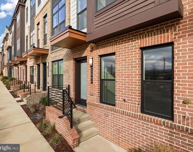 2064 Tysons Ridgeline Road - Photo Thumbnail 3