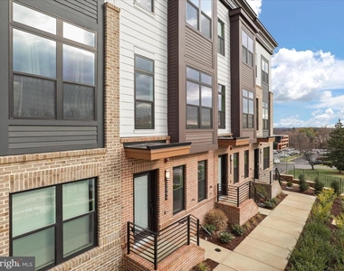 2064 Tysons Ridgeline Road - Photo Thumbnail 2