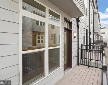 2064 Tysons Ridgeline Road - Photo Thumbnail 32