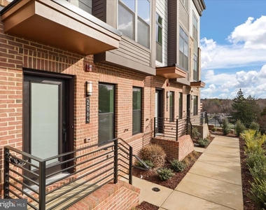 2064 Tysons Ridgeline Road - Photo Thumbnail 4