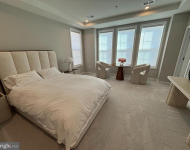 7567 Sawyer Farm Way - Photo Thumbnail 7