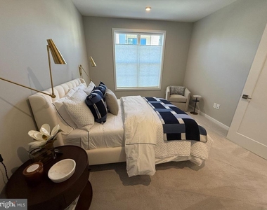 7567 Sawyer Farm Way - Photo Thumbnail 12
