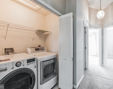 12876 Fair Valley Court - Photo Thumbnail 21