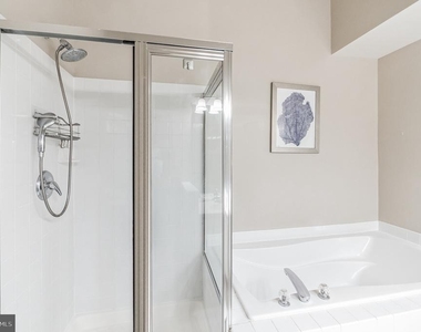 12876 Fair Valley Court - Photo Thumbnail 14