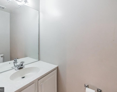 12876 Fair Valley Court - Photo Thumbnail 24