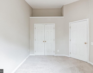 12876 Fair Valley Court - Photo Thumbnail 19