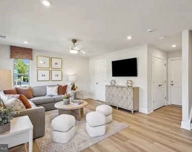 2111 Acadia Road - Photo Thumbnail 2