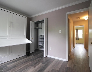 953 Ferndale Avenue - Photo Thumbnail 17