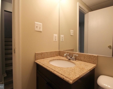 953 Ferndale Avenue - Photo Thumbnail 24