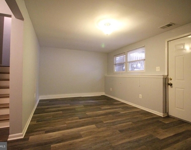 953 Ferndale Avenue - Photo Thumbnail 21