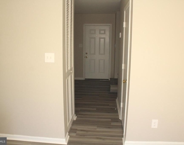 731 Denton Circle - Photo Thumbnail 9