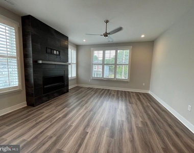 307 Charles Street - Photo Thumbnail 6