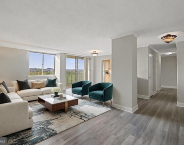501 Slaters Lane - Photo Thumbnail 1