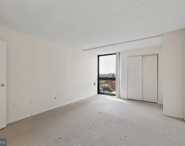 241 S 6th Street - Photo Thumbnail 13