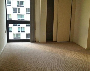 241 S 6th Street - Photo Thumbnail 4