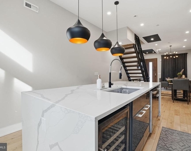 1514 S Bambrey Street - Photo Thumbnail 8