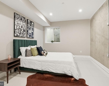 1514 S Bambrey Street - Photo Thumbnail 13