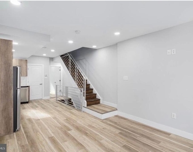 23 E Silver Street - Photo Thumbnail 1