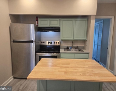 6251 E Wister Street - Photo Thumbnail 1