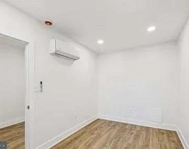 6603 Ogontz Avenue - Photo Thumbnail 2