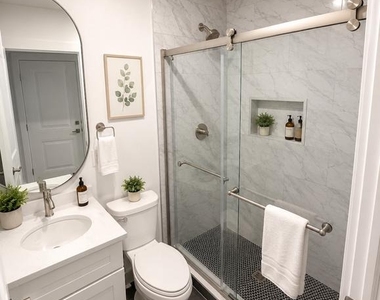 2614 N 7th Street - Photo Thumbnail 6