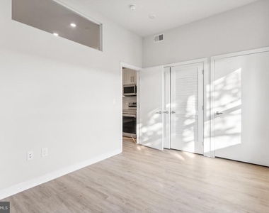 1330 S Patton Street - Photo Thumbnail 22