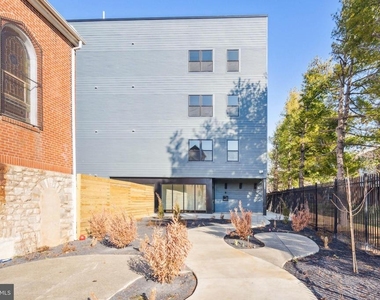 1330 S Patton Street - Photo Thumbnail 23
