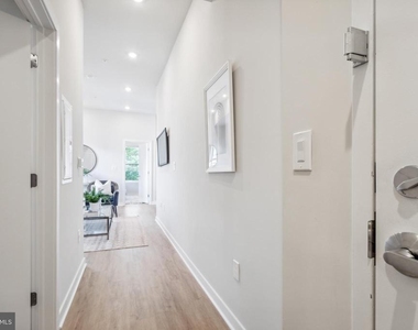 1330 S Patton Street - Photo Thumbnail 9