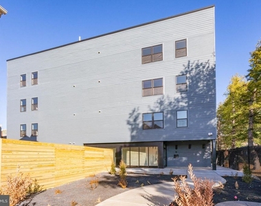 1330 S Patton Street - Photo Thumbnail 24