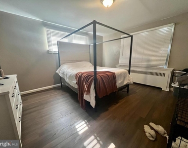 317 Barker Avenue - Photo Thumbnail 14