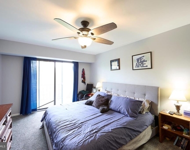 242 Summit House - Photo Thumbnail 14