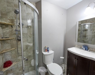 242 Summit House - Photo Thumbnail 18