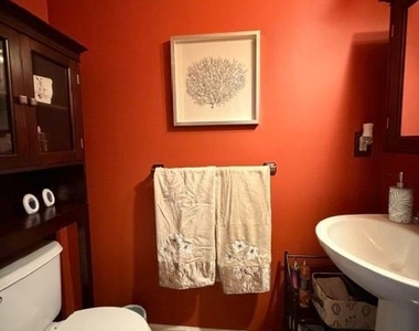 108 Parkside Drive - Photo Thumbnail 13