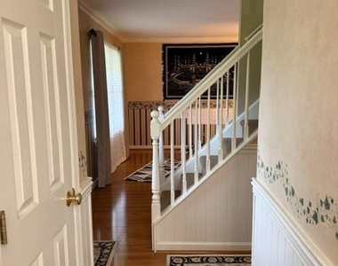 108 Parkside Drive - Photo Thumbnail 15