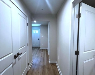 10913 Blanton Way - Photo Thumbnail 2