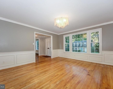 4509 Tournay Road - Photo Thumbnail 4