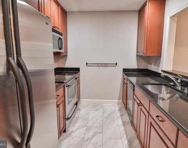 10488 Parthenon Court - Photo Thumbnail 14