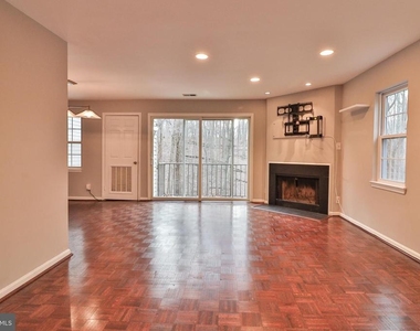 10488 Parthenon Court - Photo Thumbnail 13
