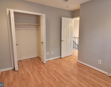 10488 Parthenon Court - Photo Thumbnail 39