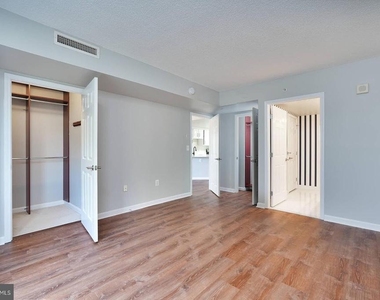 11710 Old Georgetown - Photo Thumbnail 9